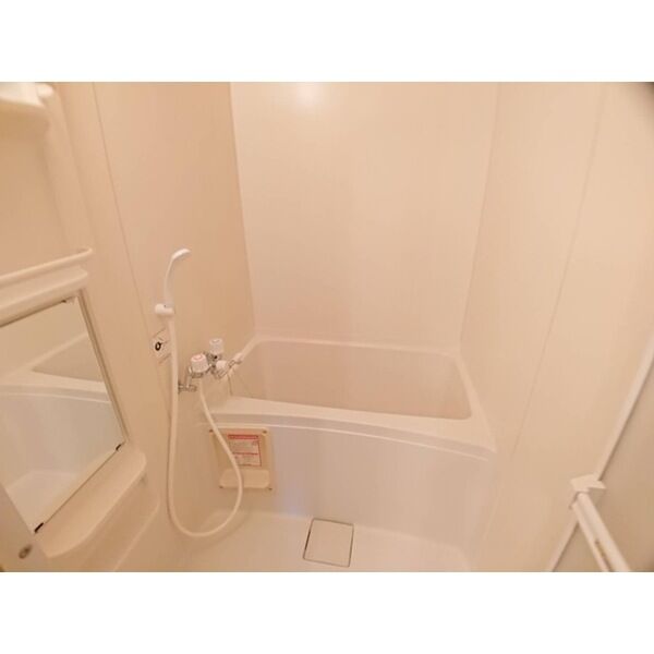 バス・シャワールーム　日々の疲れを癒すお風呂付です