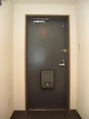 玄関　シンプルで使いやすい玄関です