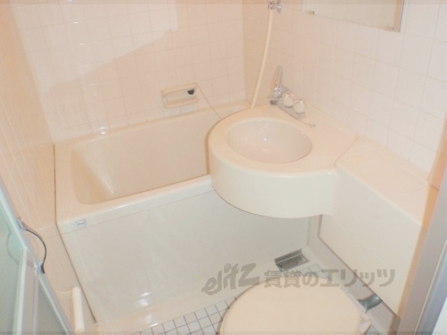 バス・シャワールーム　ユニットバス