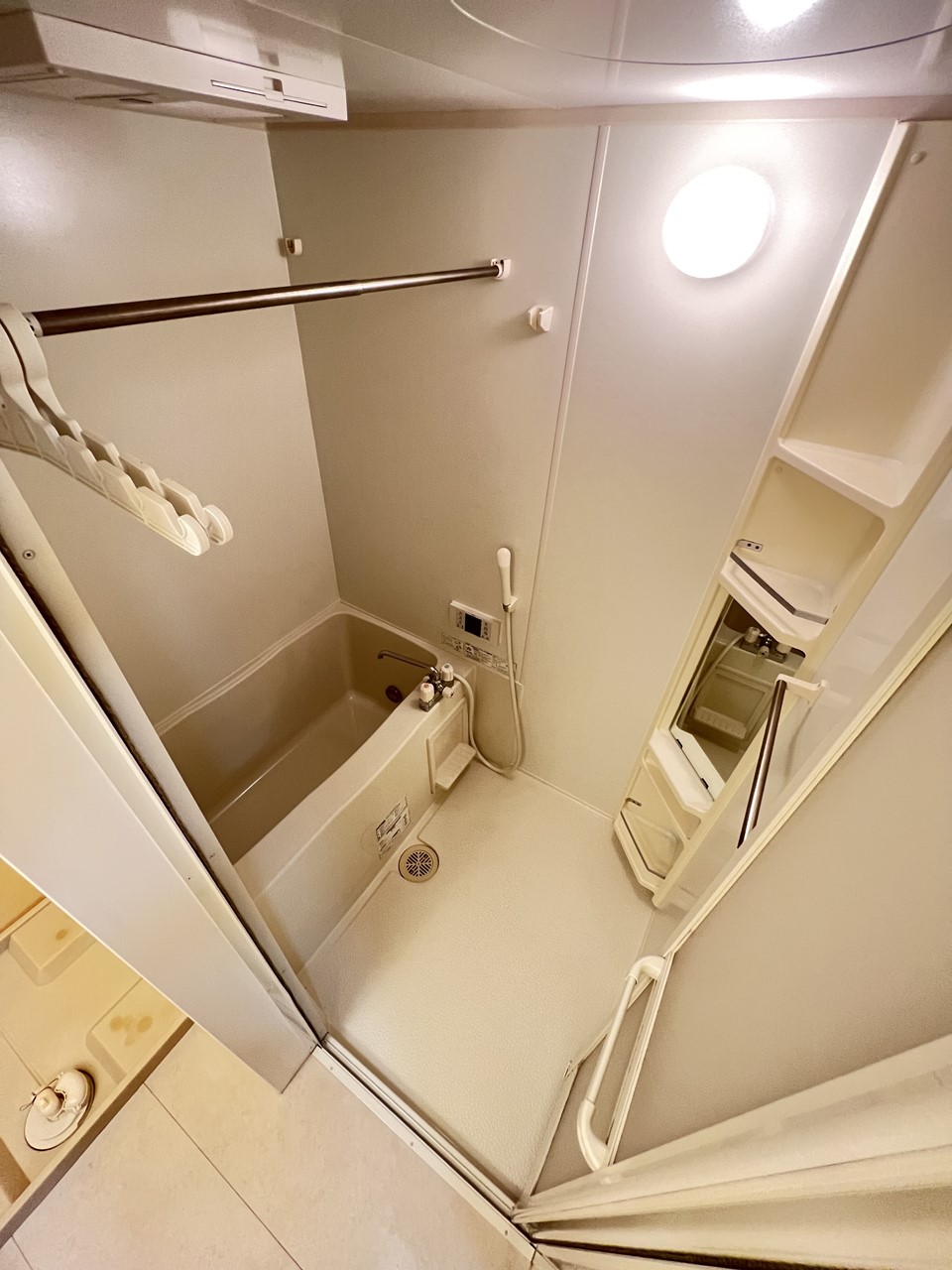 バス・シャワールーム　※同物件、別部屋になります。