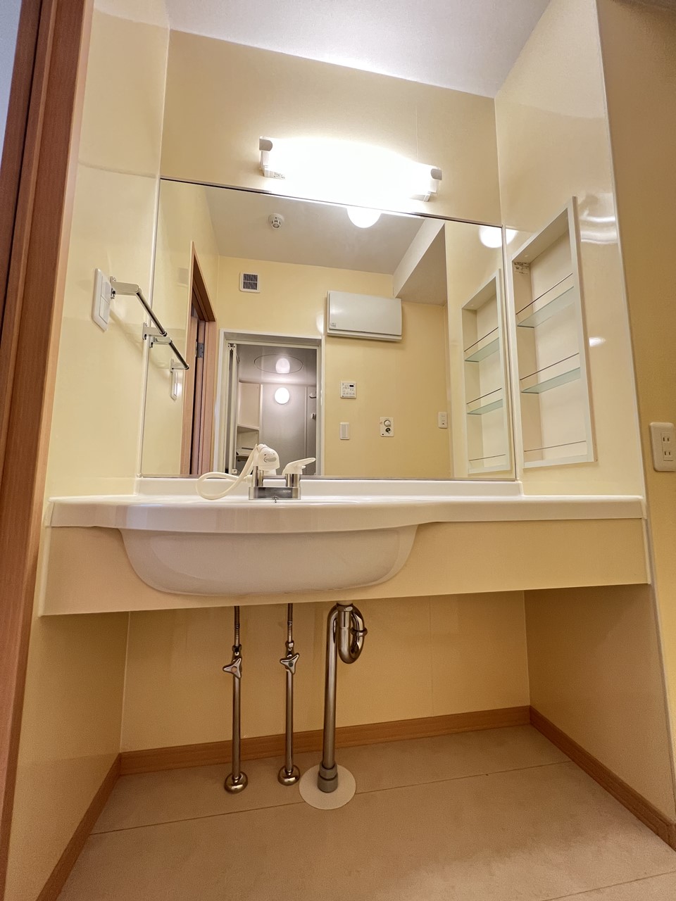 洗面設備　※同物件、別部屋になります。