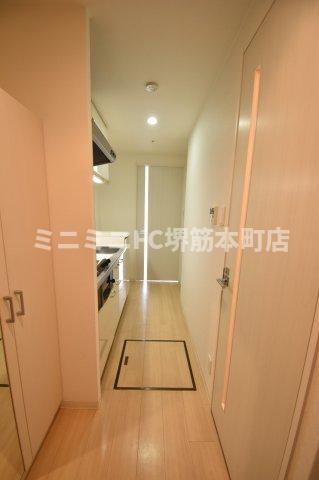 玄関　※建物内別間取参考写真