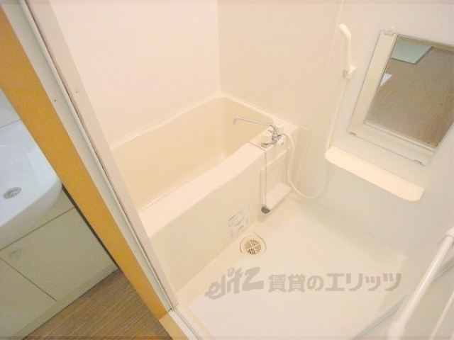 バス・シャワールーム　浴室も広いです。