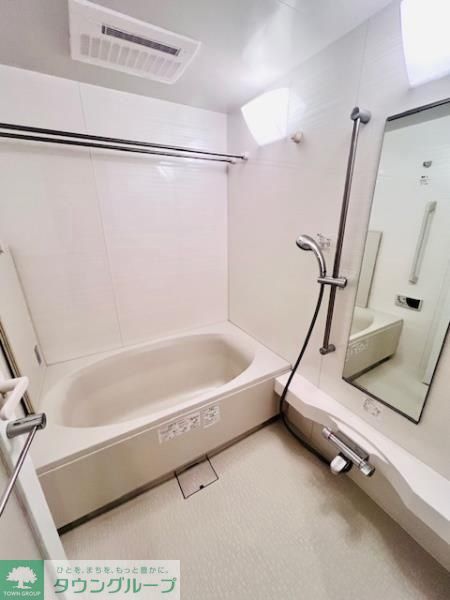 バス・シャワールーム　★洗浄機能付きトイレ★