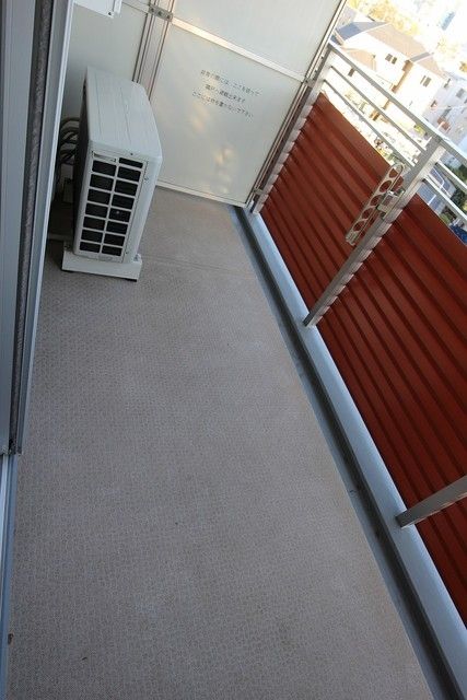 バルコニー　★洗濯物を広々と干せます★