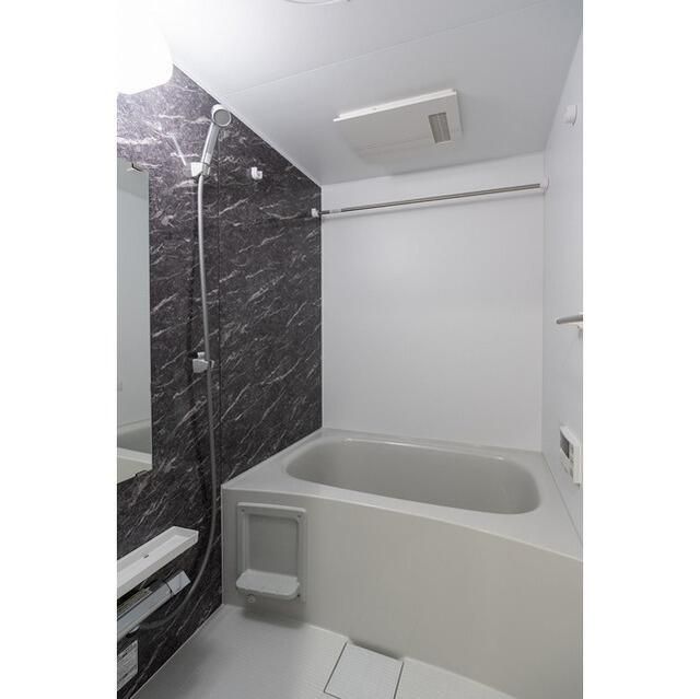 バス・シャワールーム　お風呂で日々の疲れを落としましょう