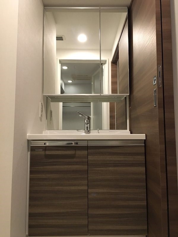 洗面設備　★新宿駅徒歩圏内☆ペット可・ネット無料☆