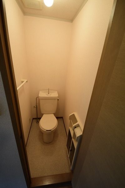 トイレ　★お部屋探しは株式会社タウンハウジング東京まで★