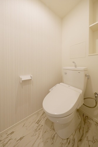 トイレ　※写真は同タイプです。現況を優先します。