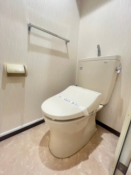 トイレ　※ほかのお部屋の写真です。