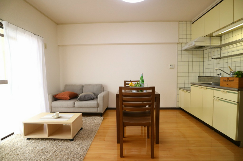 居室・リビング　リビング　※別号室参考写真　家具などはつきません