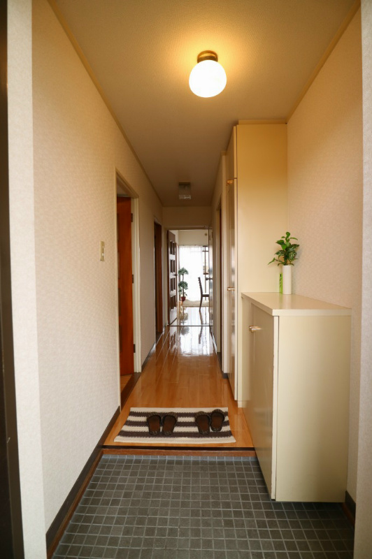 玄関　玄関　※別号室参考写真
