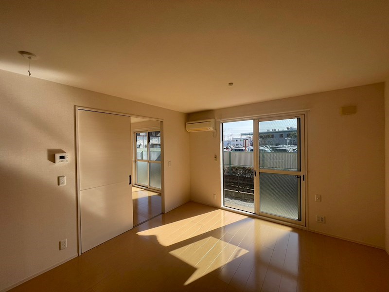 居室・リビング　101号室写真参考