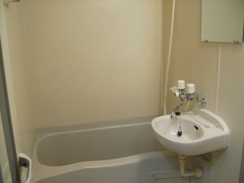 バス・シャワールーム　同型イメージ