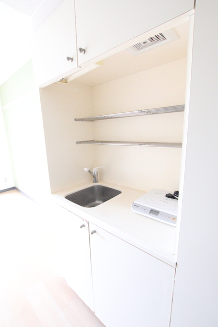 キッチン　※別室参考写真　コンロは設備ではありません