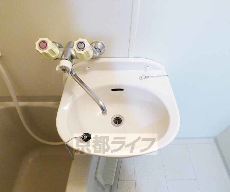 洗面設備　洗面台です。