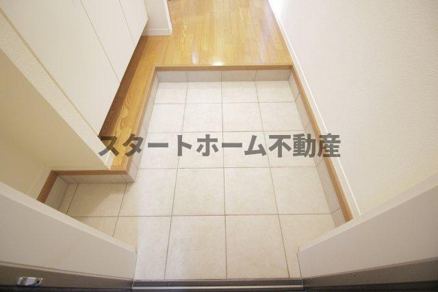 玄関　シンプルで使いやすい玄関です
