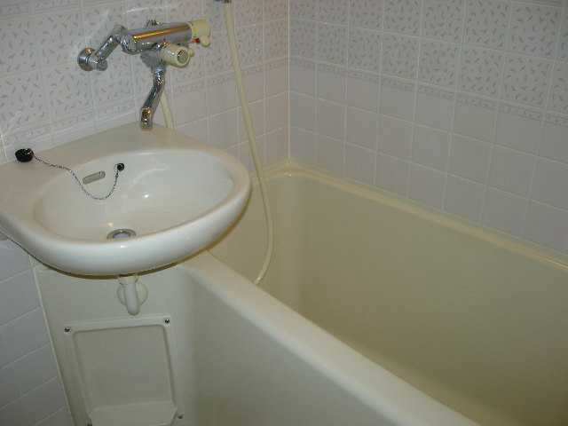 バス・シャワールーム　洗面台