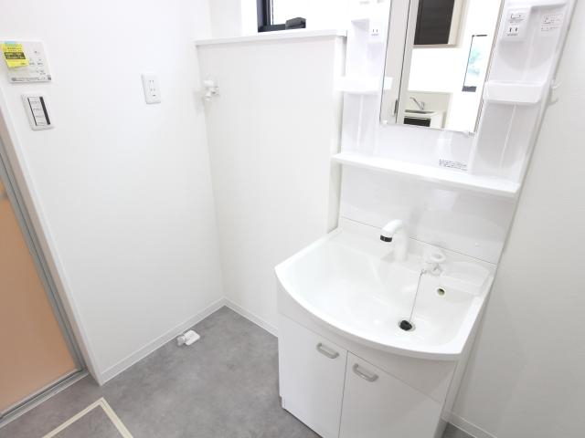 洗面設備　同仕様