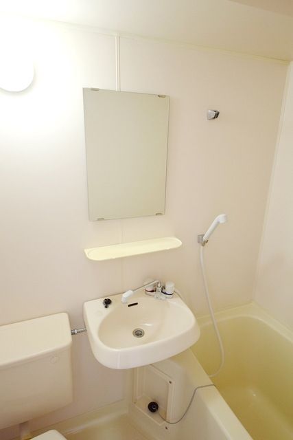 洗面設備　★鏡付きの洗面台★