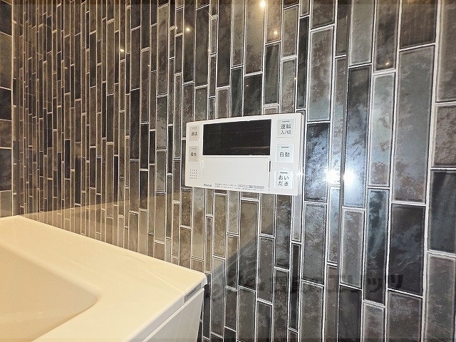 その他設備　給湯器リモコン