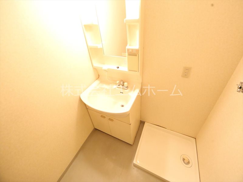 洗面設備　脱衣所　独立洗面台（シャンプードレッサー）