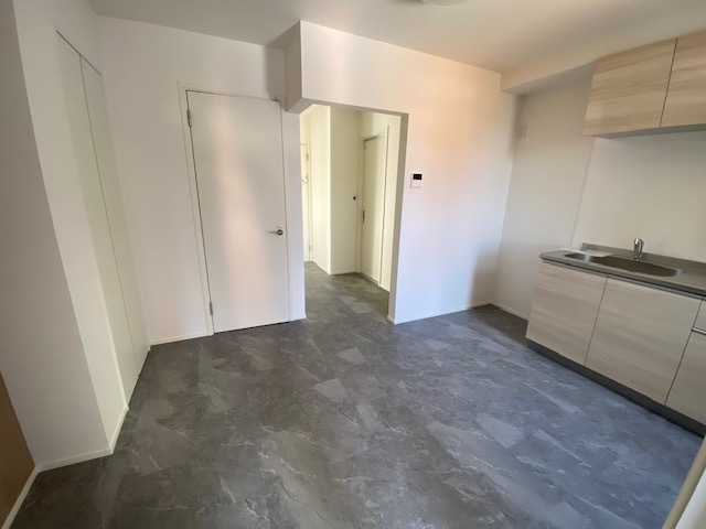 居室・リビング　完成前