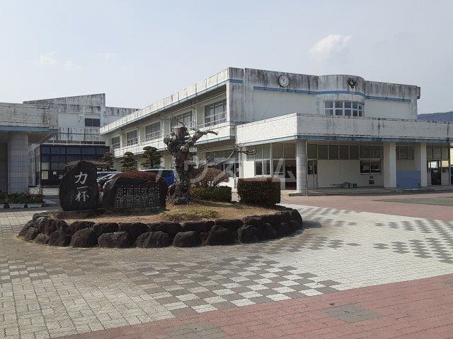 小学校　新城市立千郷小学校（小学校）まで1005m