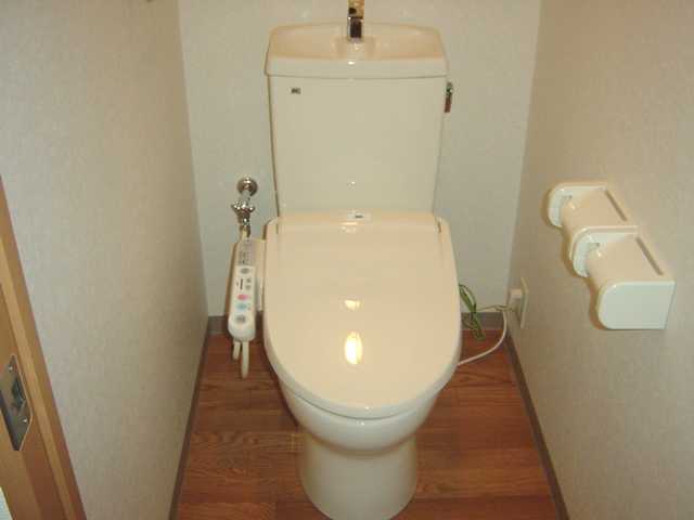 トイレ　シャワー付トイレ