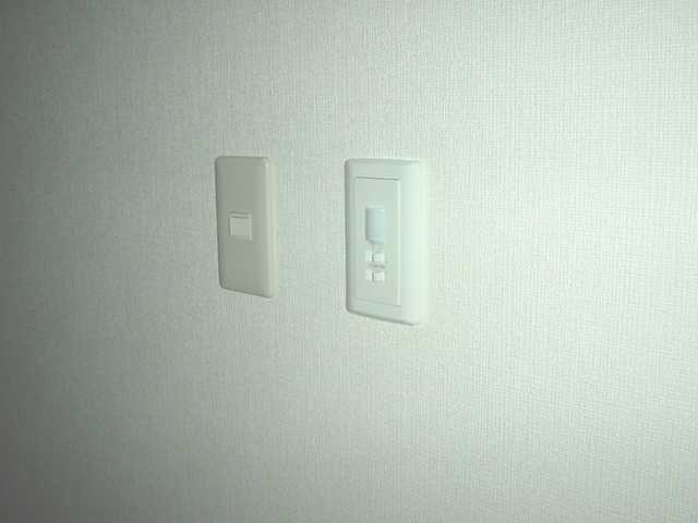 その他設備　人感センサー