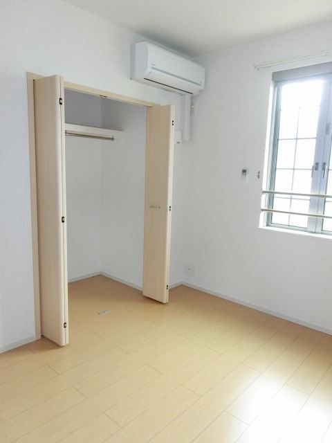 その他設備　北洋間の大きめの収納。
