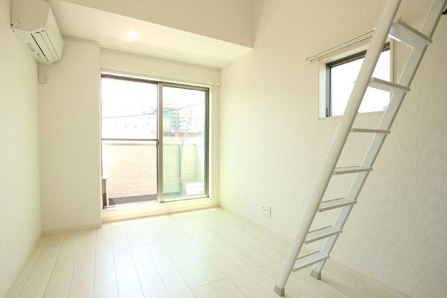 居室・リビング　居室