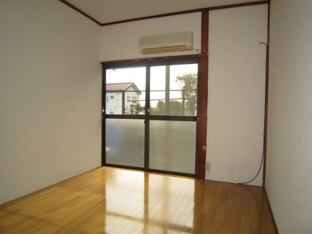 居室・リビング　他号室参照