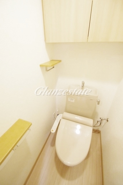 トイレ　☆温水洗浄便座完備のトイレ☆