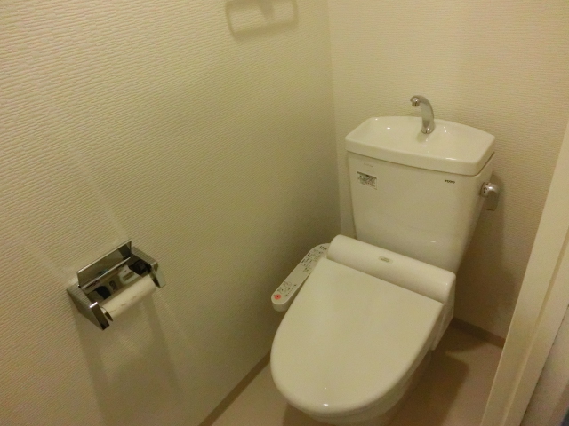 トイレ　※写真は別のお部屋です。現況を優先させていただきます。