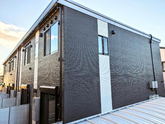 エントランス　外観写真（昼）