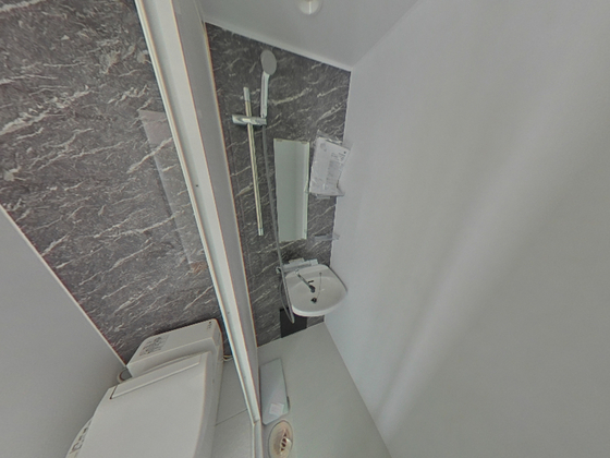 バス・シャワールーム　※別部屋の写真です