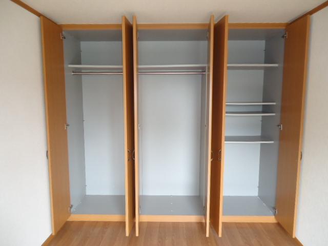 収納　クローゼット