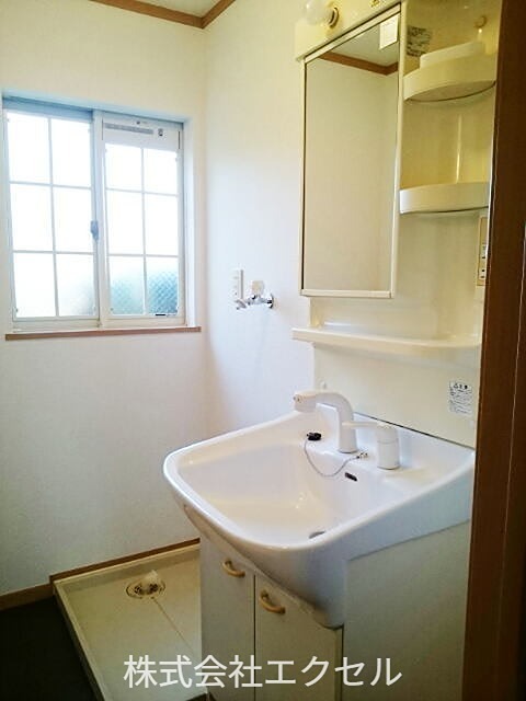 洗面設備　独立洗面台です。