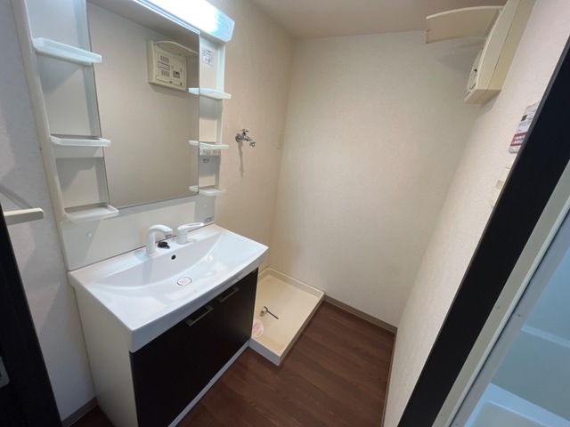 洗面設備　洗髪洗面化粧台