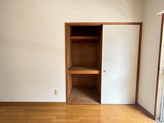 収納　※別部屋の写真です