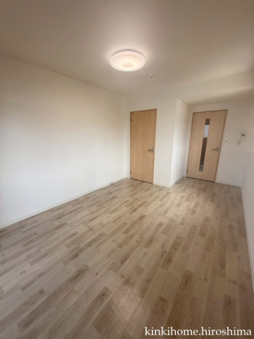 居室・リビング　写真は別のお部屋です。※現況を優先します