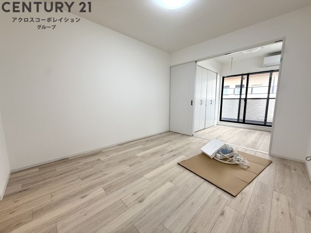 居室・リビング　エアコン付きです☆