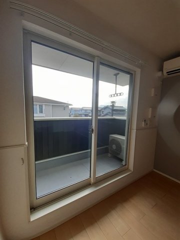 バルコニー　落ち着いた時間を過ごせるバルコニーです