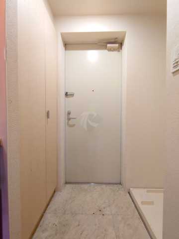 玄関　エルミタージュ池袋の玄関