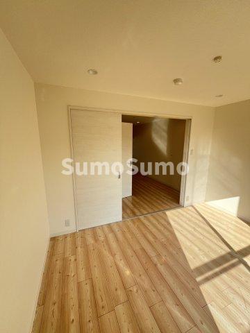 その他部屋・スペース　落ち着いて過ごせるお部屋なので、寝室にいかがでしょうか