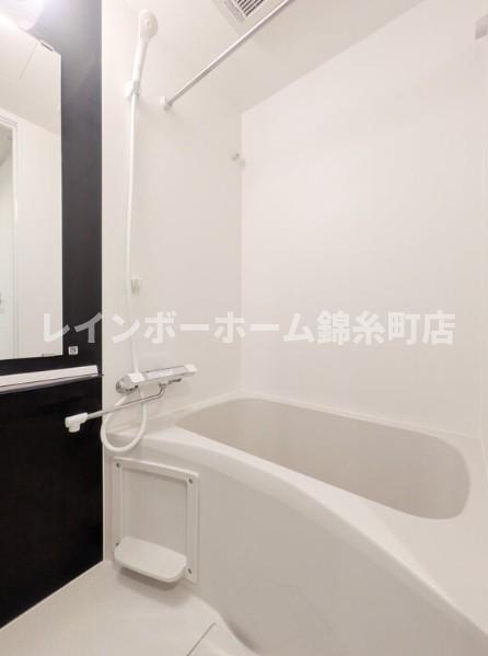 バス・シャワールーム　※建築中のため同施工会社参考写真となります。