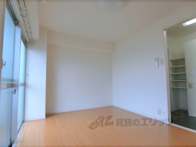 居室・リビング　洋室