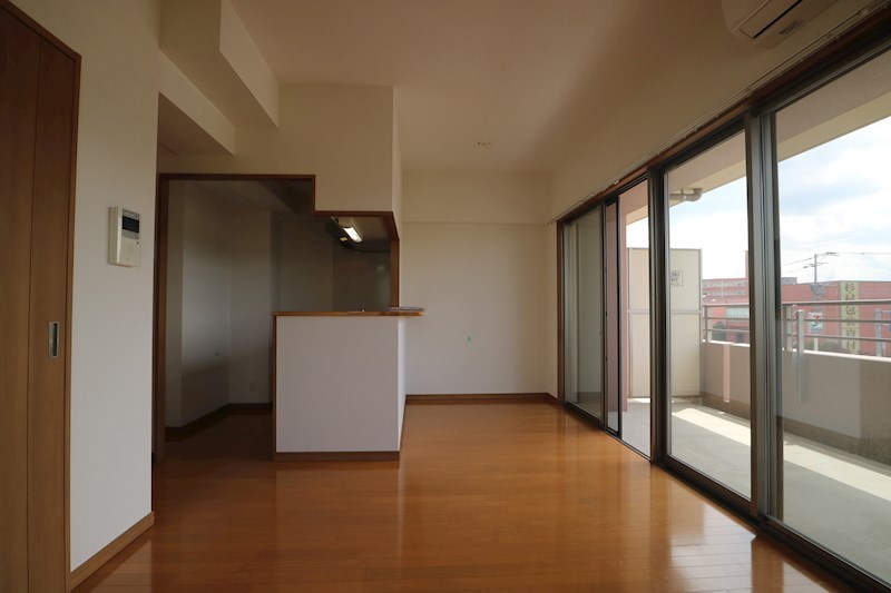 居室・リビング　リビング