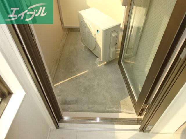 バルコニー　ベランダ